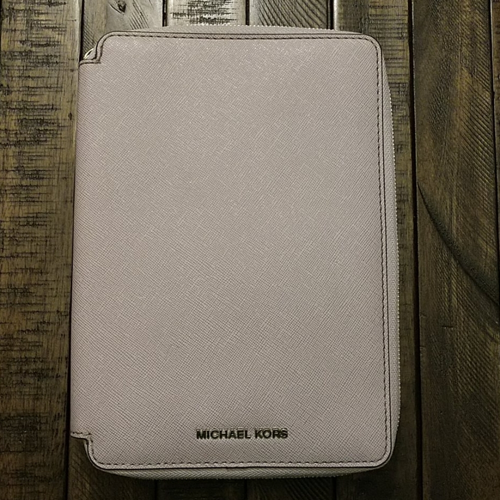 Michael Kors Ipad Mini Case Lavender